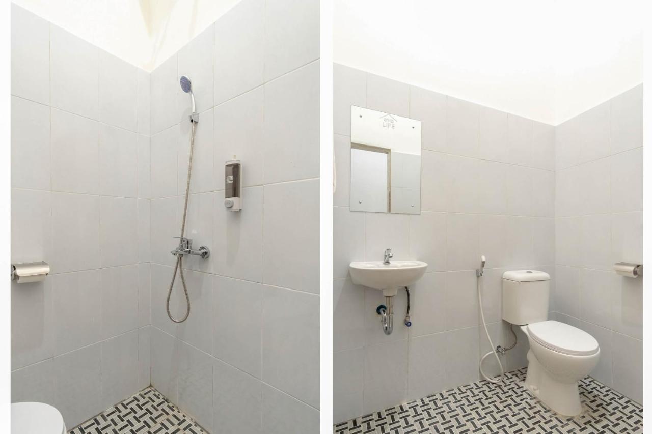 Oyo Living 2843 Raz House Syariah Hotel Medan Luaran gambar